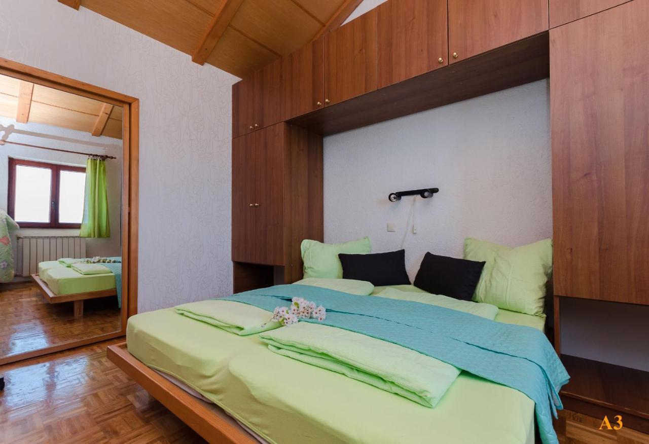 Apartments And Room Drazen 诺维·维诺多尔斯基 外观 照片